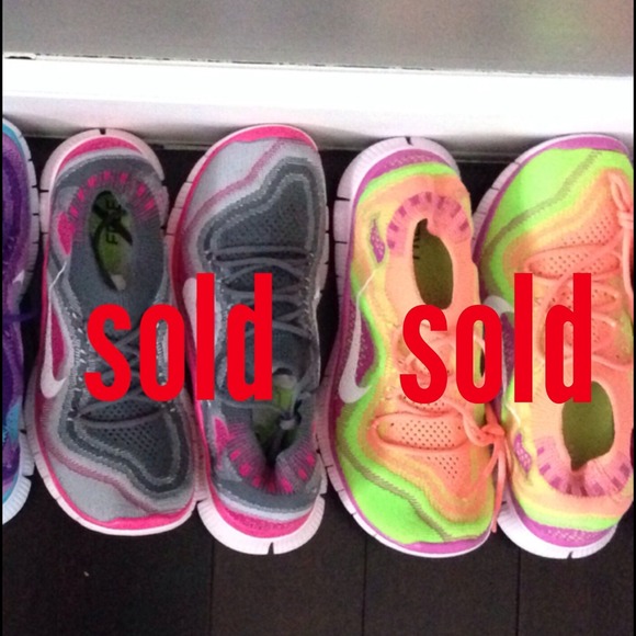 Nike Free Flyknit - Picture 3 of 4