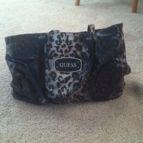 Guess tote bag