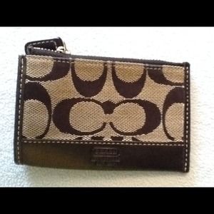 CLEARANCE ITEM Authentic Coach Change Wallet