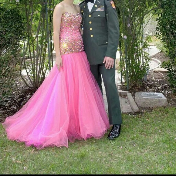 Sherri Hill prom dress - Picture 3 of 3