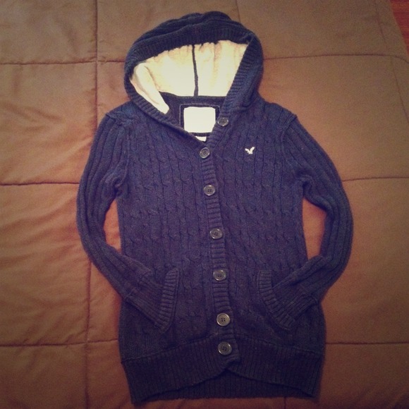 LAST CALL Hooded 3/4 Sleeve Sweater