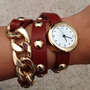 Wrap around watch