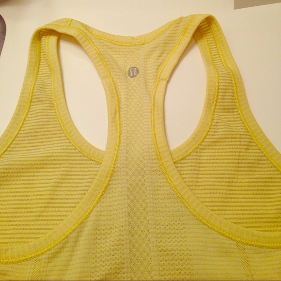 Lululemon tank