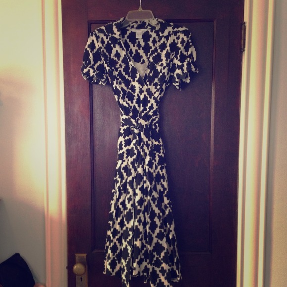 DVF black and white wrap dress
