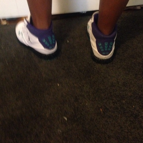 Turquoise purple and white air Jordan's - Picture 2 of 4