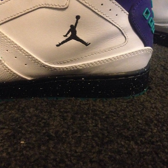 Turquoise purple and white air Jordan's - Picture 3 of 4