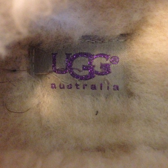 Sparkly purple UGG moccasins - Picture 3 of 3