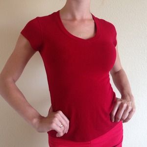 Red vneck -SOLD-