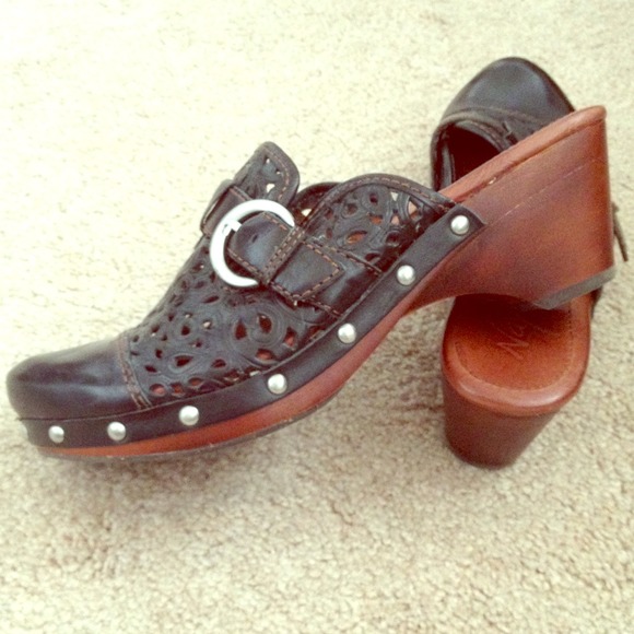 Black Clogs