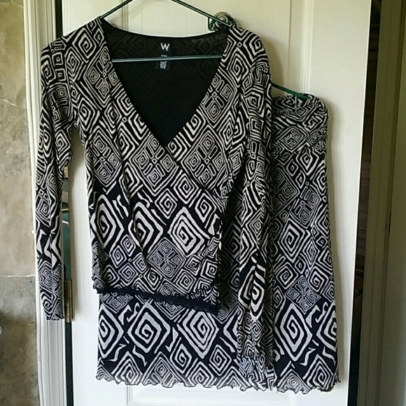Blouse and skirt suit