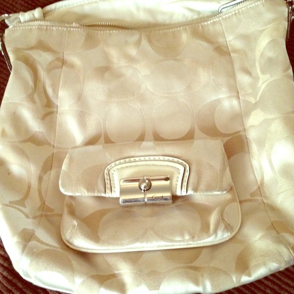 Cream coach bag