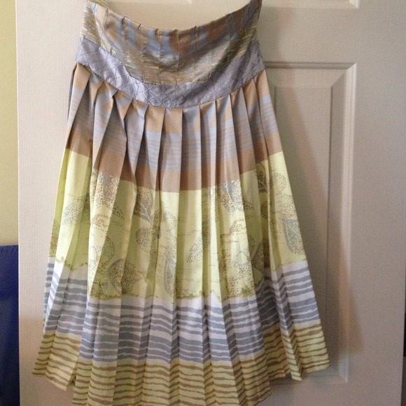 BCBG girls dress size small. Strapless. - Picture 1 of 1