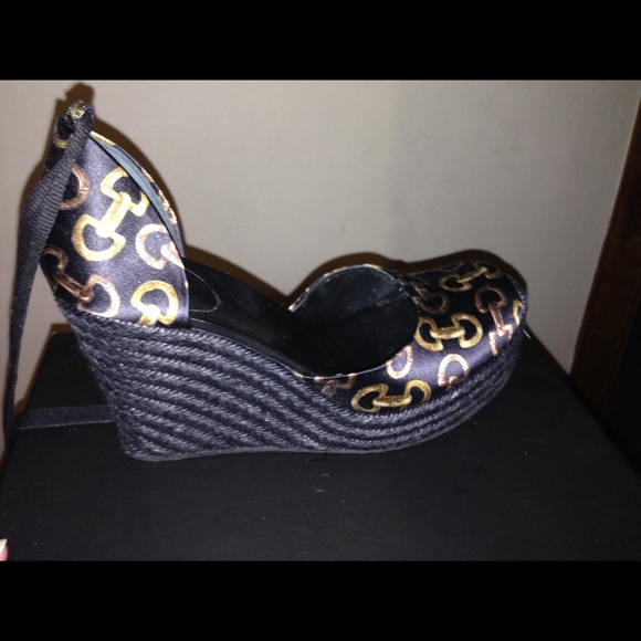 Gucci wedges