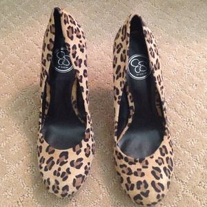 Jessica Simpson cheetah pumps