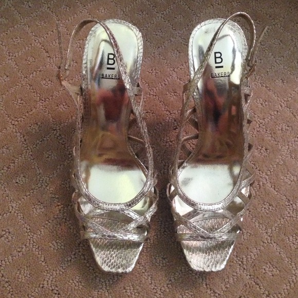 Bakers gold pumps