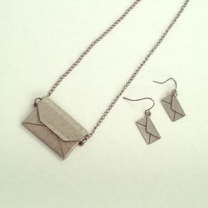 Vintage inspired necklace and earring set Vintage inspired necklace and earring set