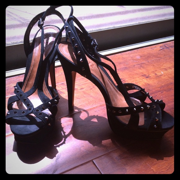 Sold!!!! Schutz 8 1/2