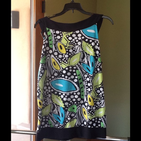 Essentials Top - Picture 3 of 3