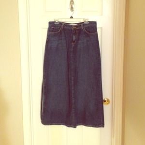 Tommy Hilfiger denim skirt