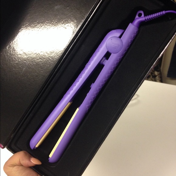 SOLD Hair straightener
