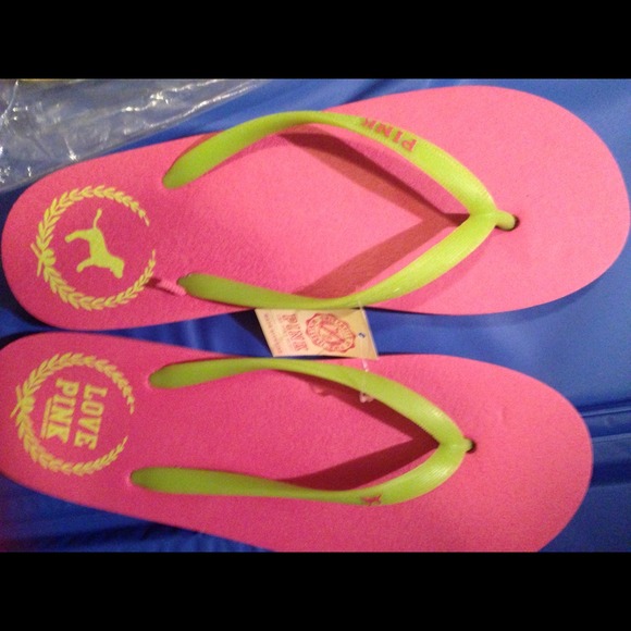 NEW Victoria's Secret  flip-flops Large - Picture 3 of 4