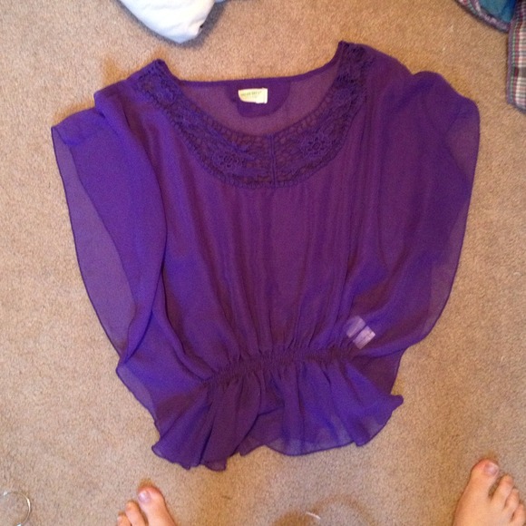 Selena Gomez batwing shirt