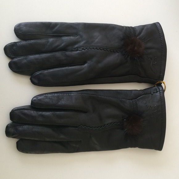 lamb leather gloves and curl wand