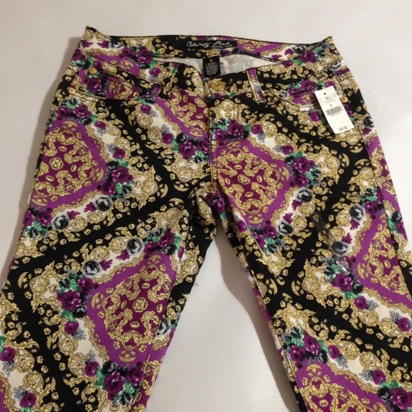 Celebrity Pink Original Denim Print - Picture 3 of 3