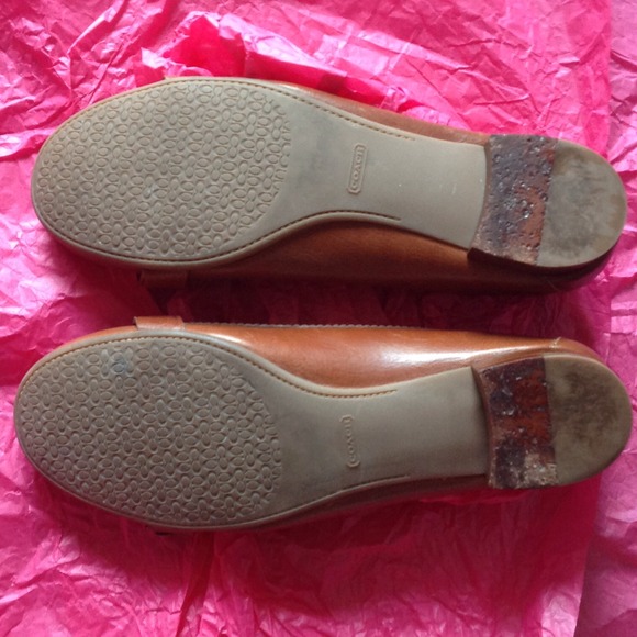 SOLD SOLD SOLD!!!!!AUTHENTIC Leather Coach Loafers - Picture 3 of 4