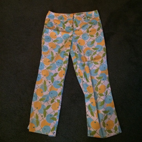 Lilly Pulitzer Capris Lemon Print
