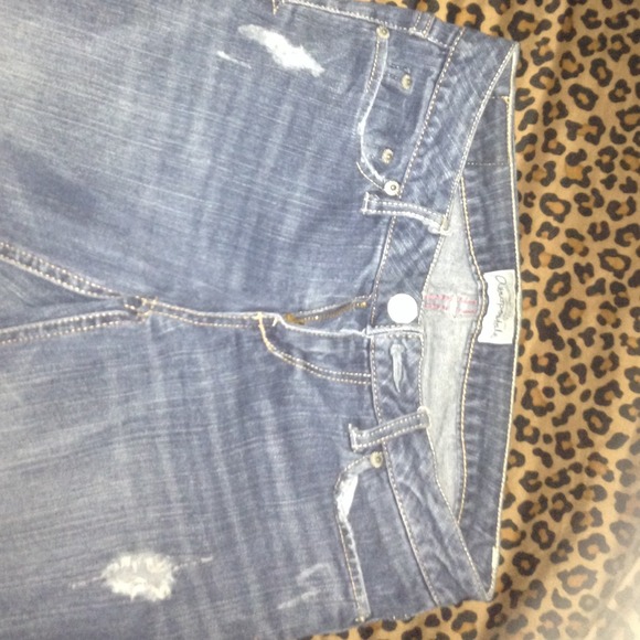 Capris. - Picture 2 of 4