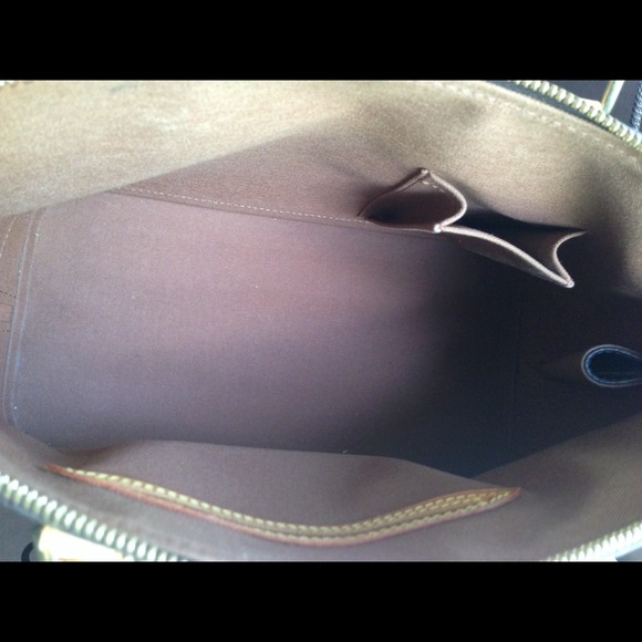 Authentic Louis Vuitton Alma - Picture 3 of 4