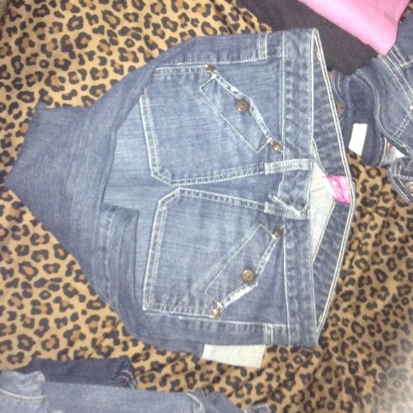 Capris - Picture 2 of 2