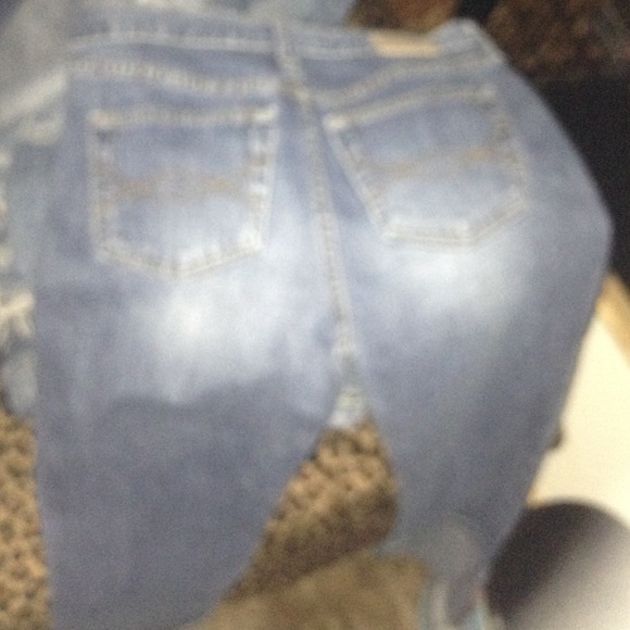 Capris. - Picture 3 of 3