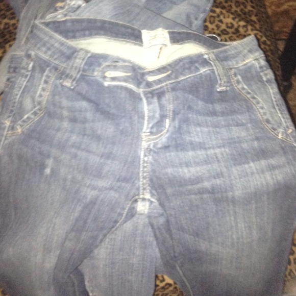 Capris - Picture 3 of 3