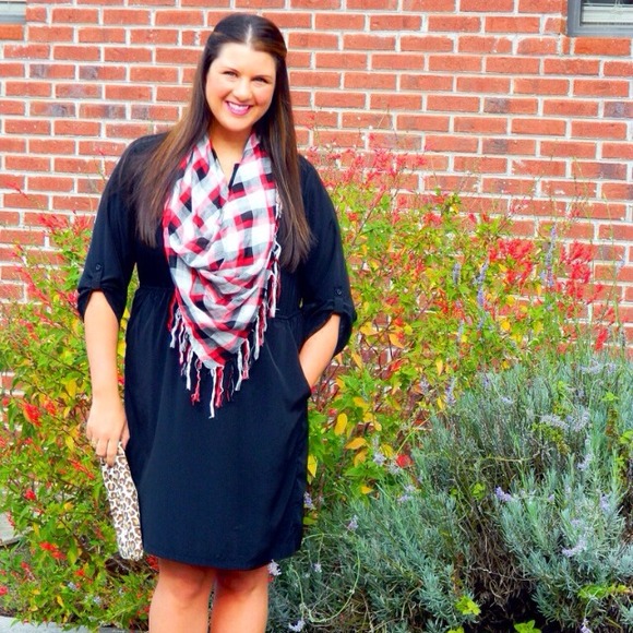 #ClosetCrush Accessories - POSH FIND: Plaid Scarf #ClosetCrush Accessories - POSH FIND: Plaid Scarf