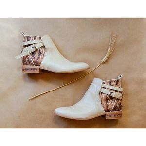 Freda Salvador Shoes - NWOT Freda Salvador Dream Flat Booties Freda Salvador Shoes - NWOT Freda Salvador Dream Flat Booties