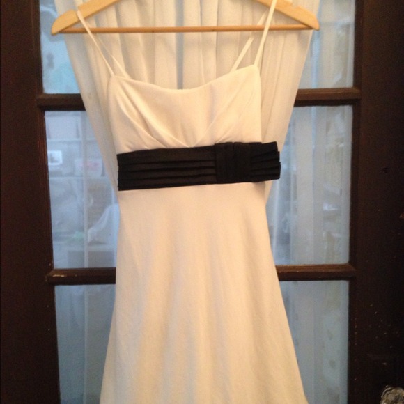 Black and white strapless dress