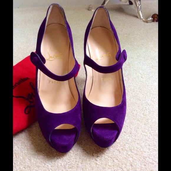 🎉SOLD! 🎉New Christian Louboutin Alta Iowa - Picture 2 of 4