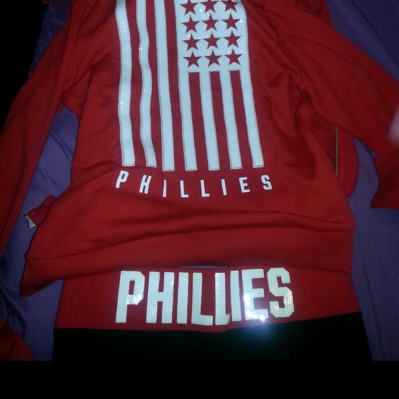 Victoria Secret Phillie yoga suit