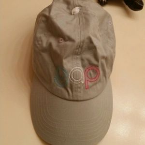 Gap grey baseball cap with multi color print