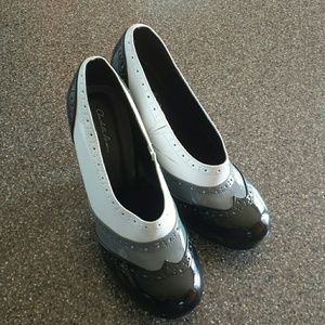 Tuxedo shoes