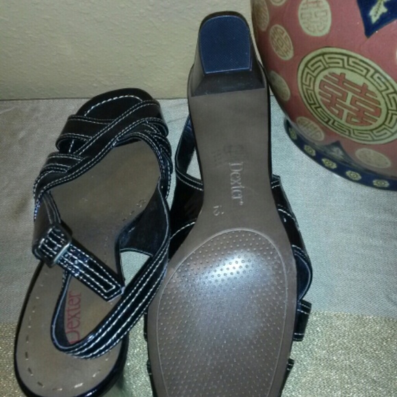Sandals - Picture 3 of 4