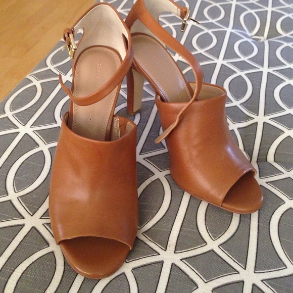 Banana Republic Heels
