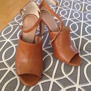 Banana Republic Heels