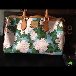 DOONEY&BOURKE , HAND BAG. DOONEY&BOURKE , HAND BAG.
