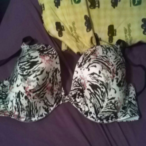 Bra - Picture 1 of 2