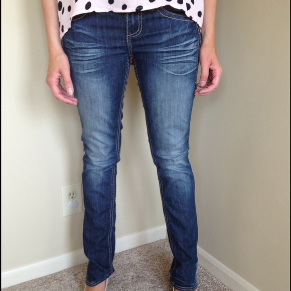 Jeans - Picture 2 of 4