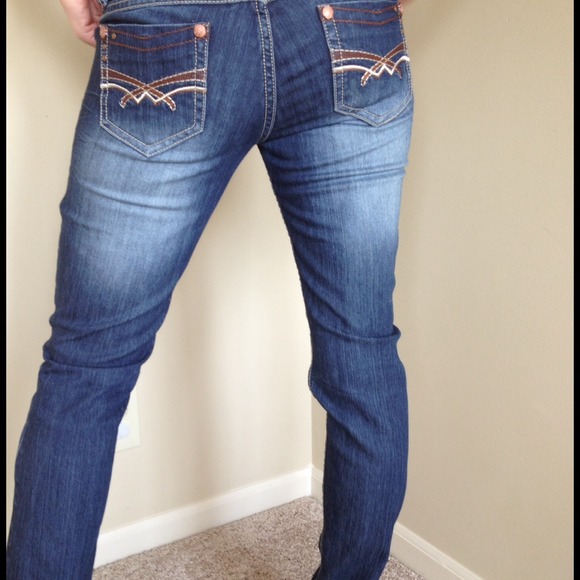 Jeans - Picture 3 of 4