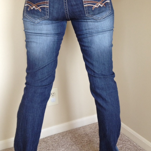 Jeans - Picture 4 of 4